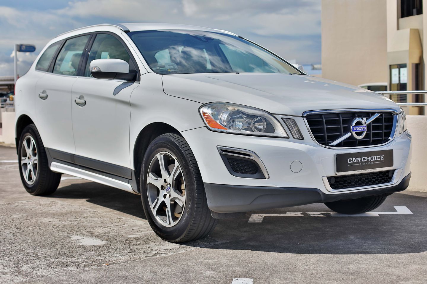 volvo-xc60-t5-20-car-choice-singapore