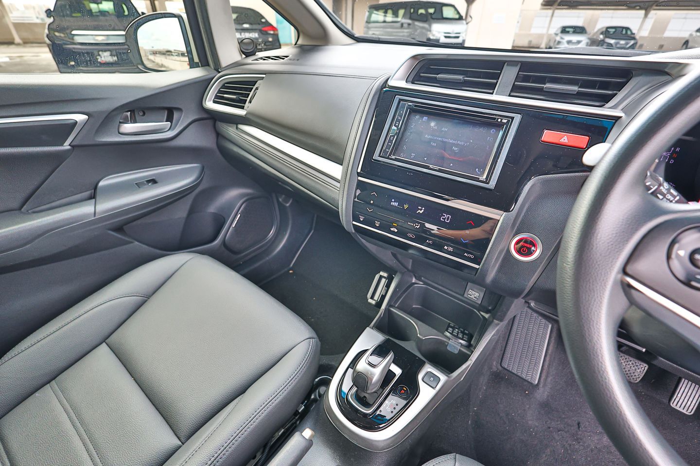 honda-fit-hybrid-15a-f-car-choice-singapore