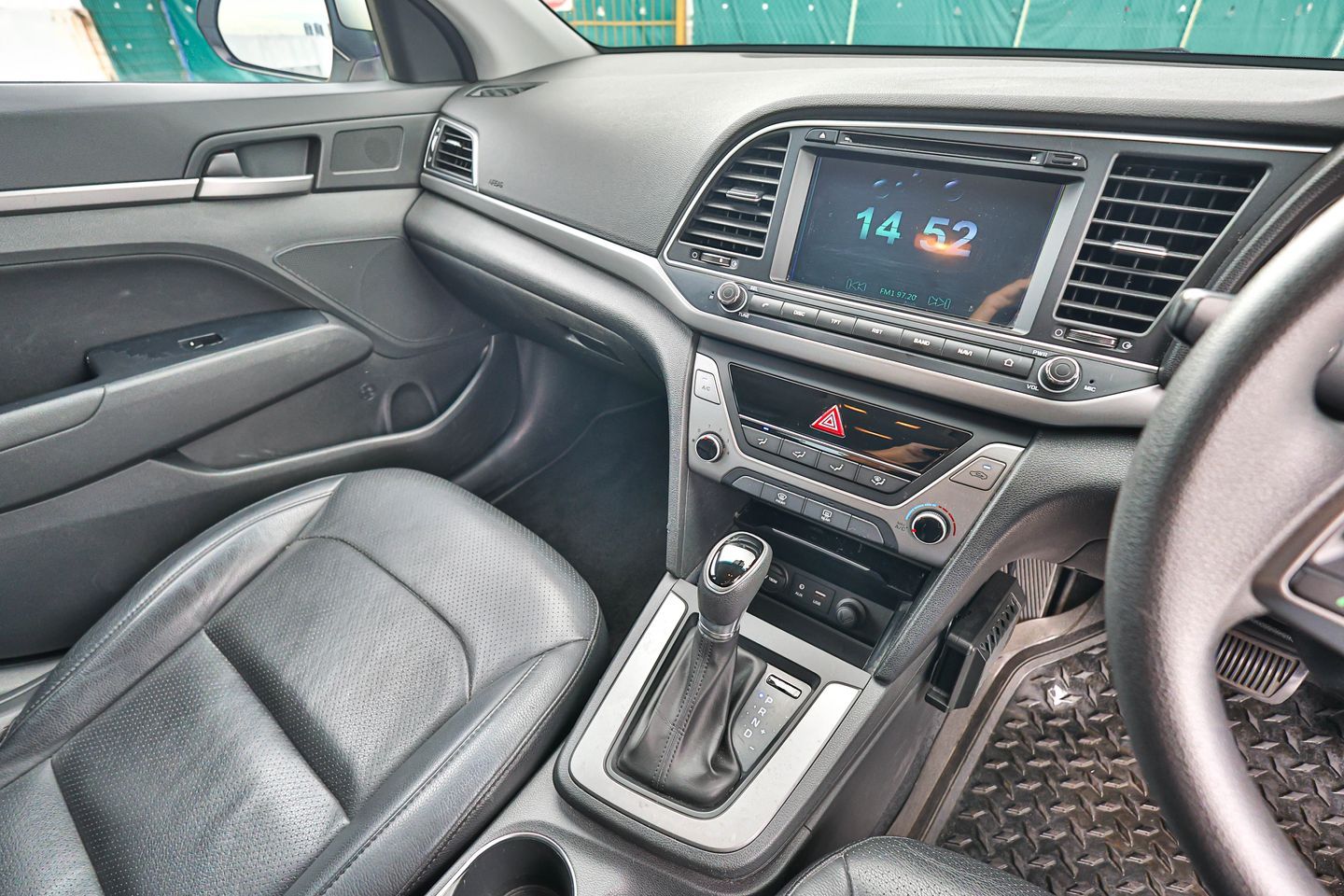 hyundai-elantra-16a-gls-car-choice-singapore