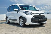 toyota-sienta-hybrid-15a-standard-car-choice-singapore