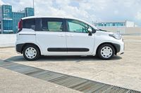 toyota-sienta-hybrid-15a-standard-car-choice-singapore