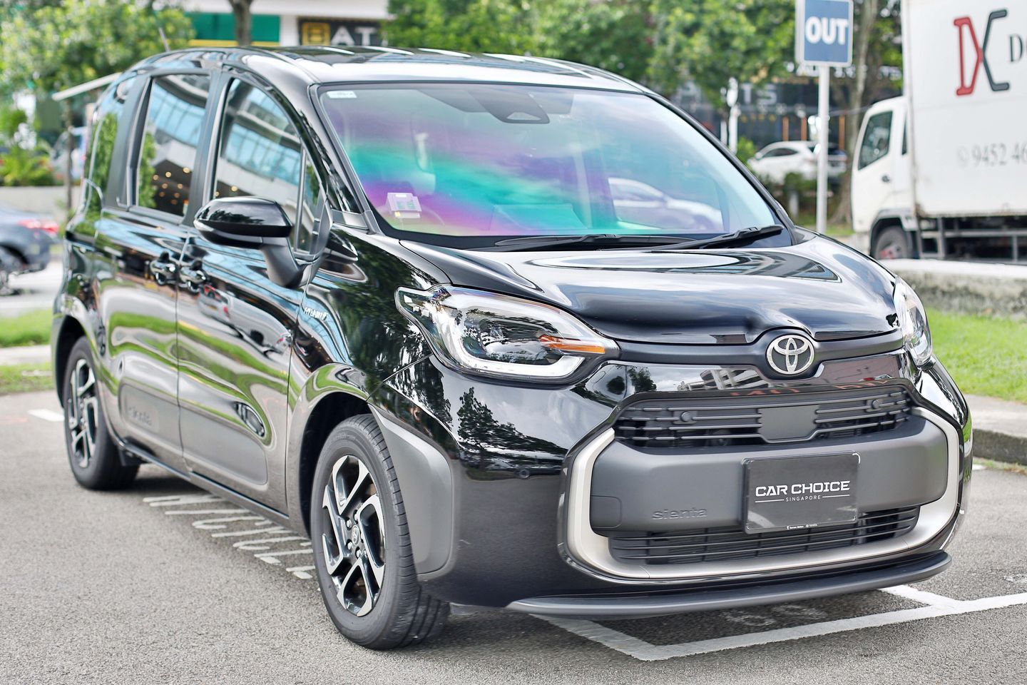 Certified Pre-Owned Toyota Sienta Hybrid 1.5A Elegance | Car Choice ...