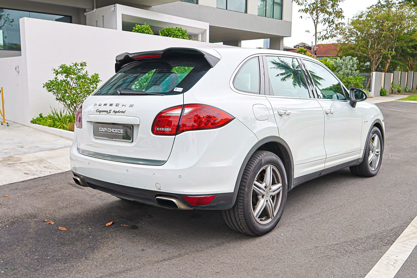 porsche-cayenne-hybrid-s-30a-tip-sunroof-coe-till-102032-car-choice-singapore