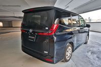 toyota-noah-hybrid-18a-x-car-choice-singapore
