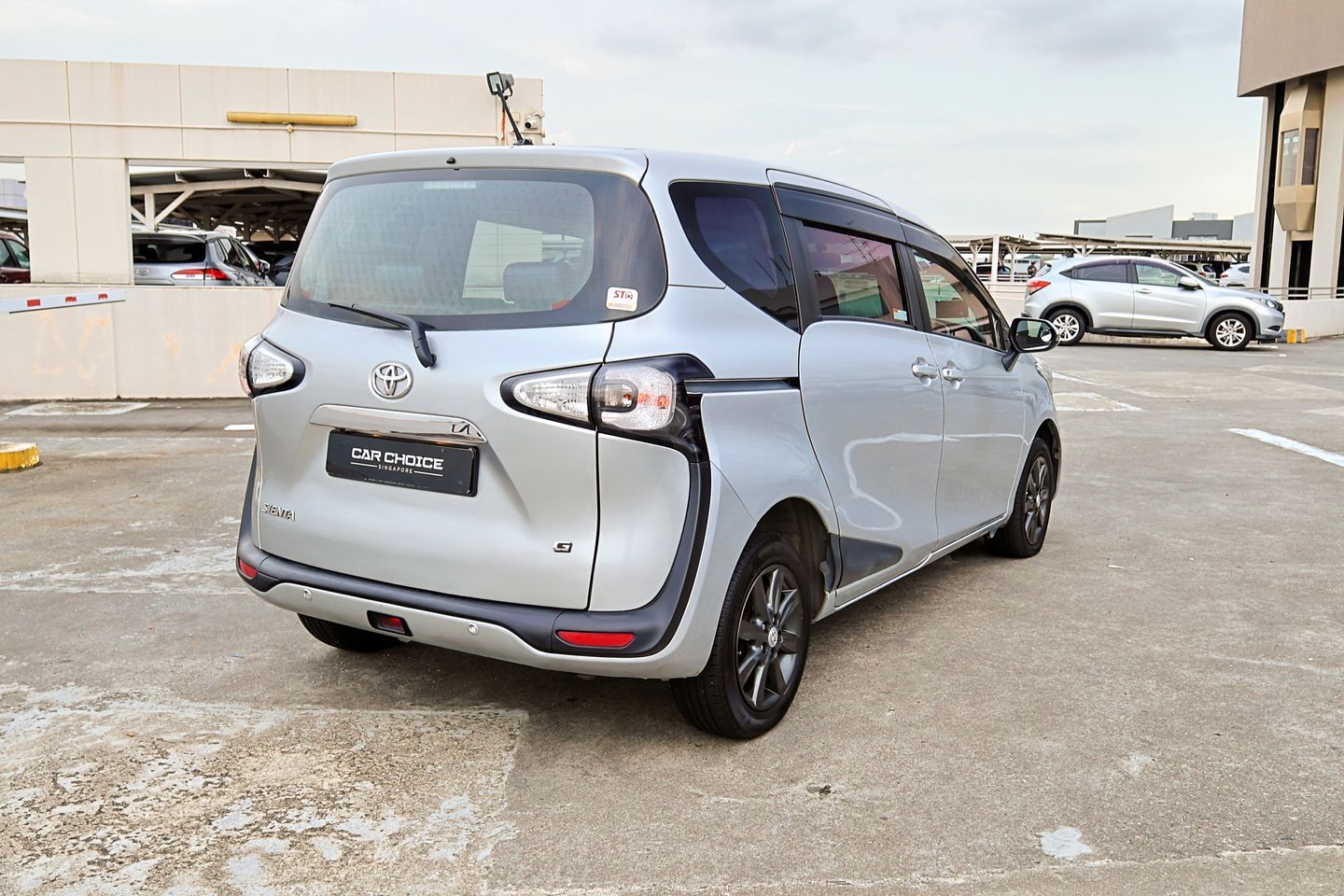 toyota-sienta-15a-standard-car-choice-singapore