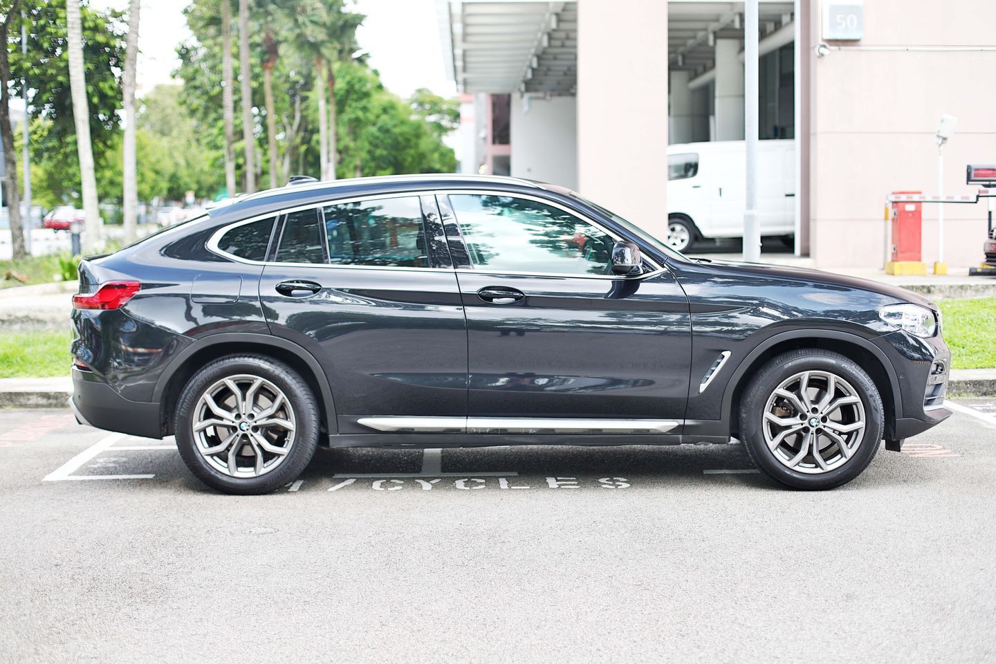 Certified Pre-Owned BMW X4 xDrive20i xLine | Car Choice Singapore