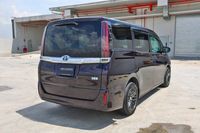 toyota-noah-hybrid-18a-x-car-choice-singapore