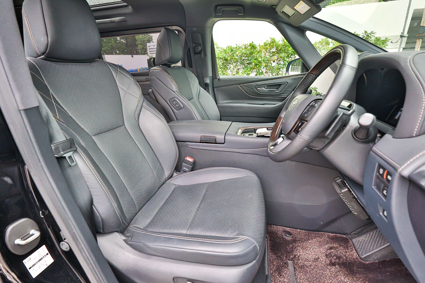 toyota-vellfire-hybrid-25a-z-premium-car-choice-singapore