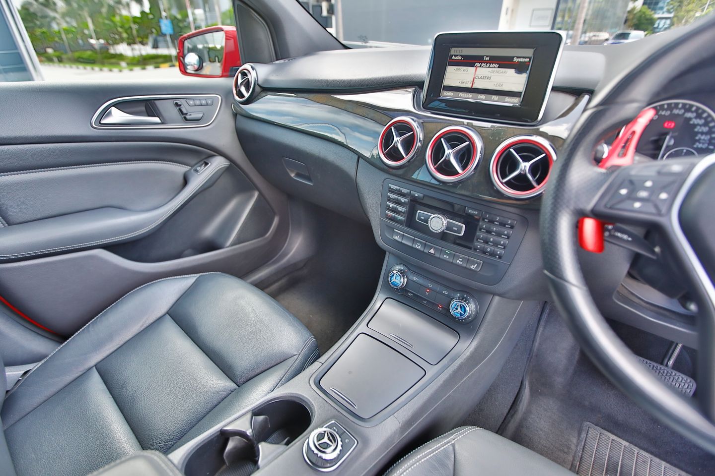 Certified pre owned mercedes benz b180 car choice singapore