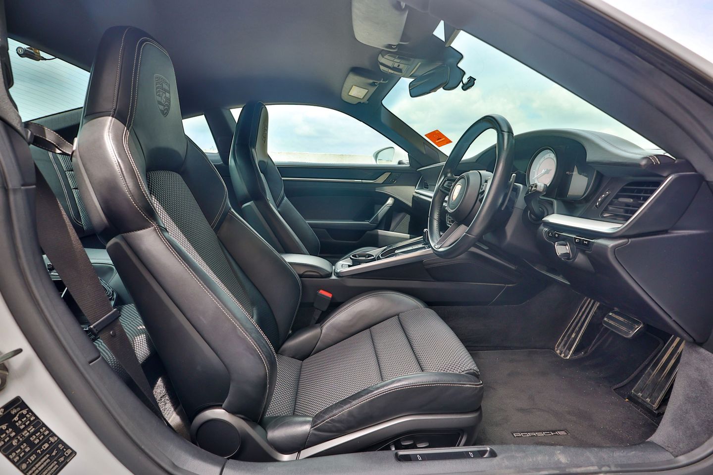 porsche-911-carrera-4-coupe-30a-pdk-car-choice-singapore