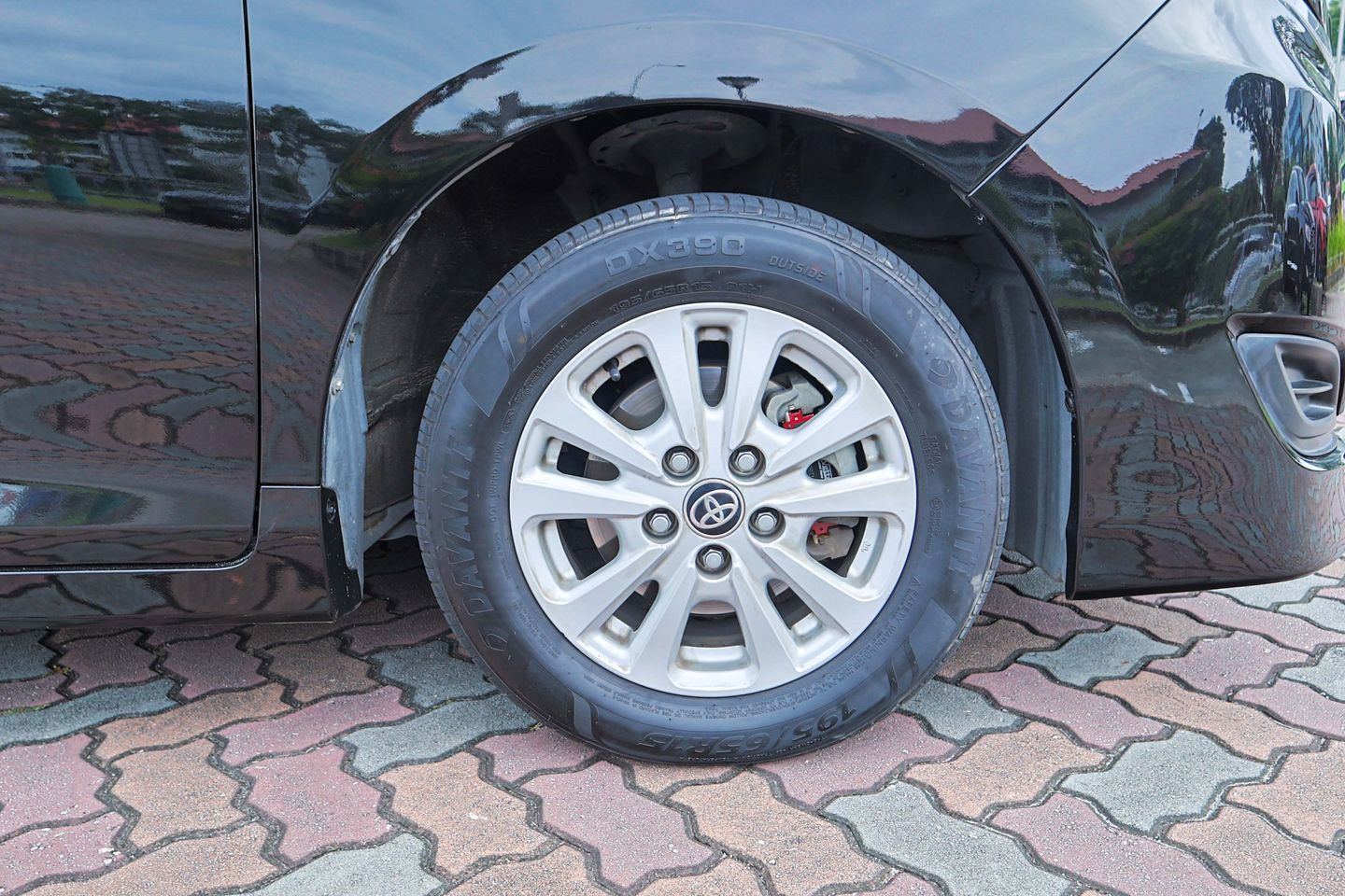 toyota-noah-hybrid-18a-x-car-choice-singapore