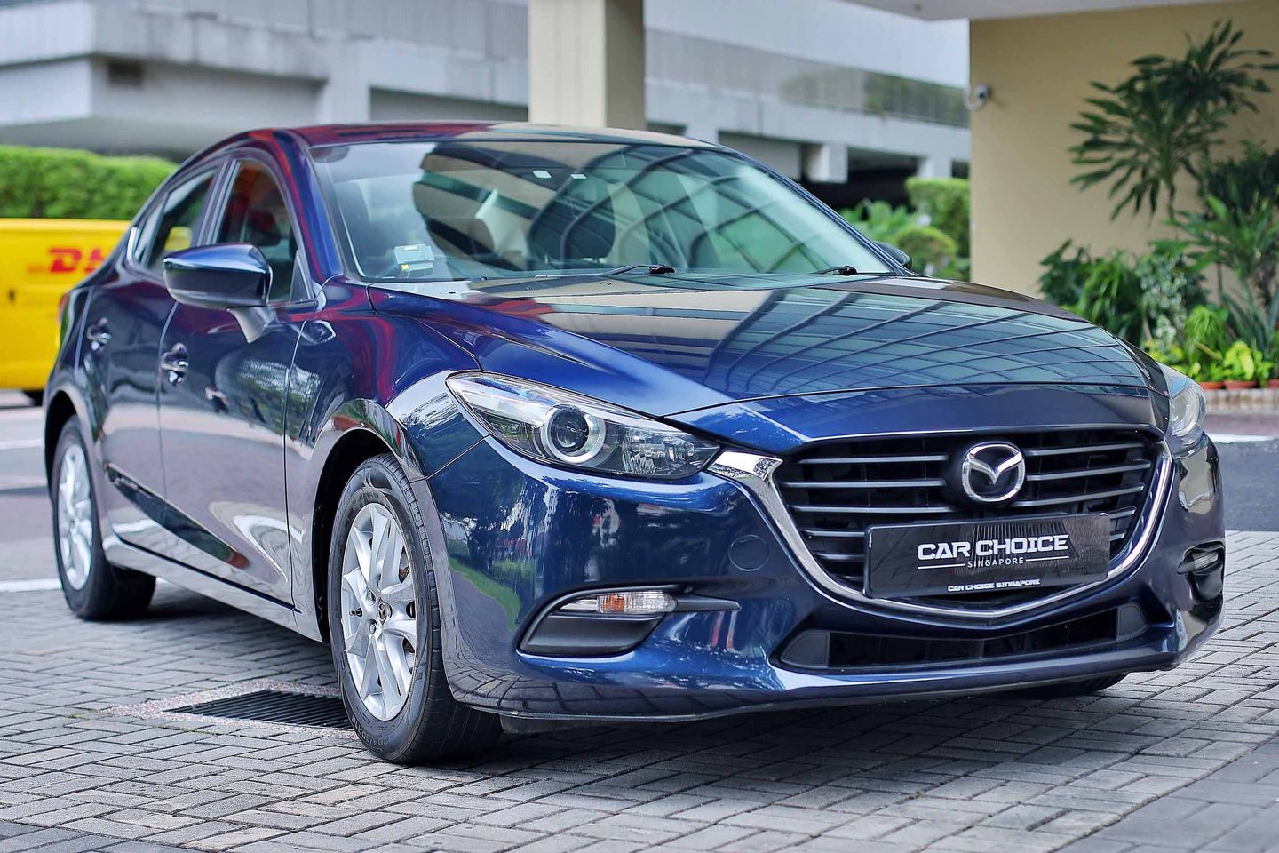 Mazda 4 Alt
