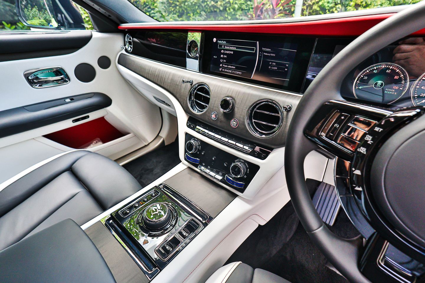 rolls-royce-ghost-car-choice-singapore