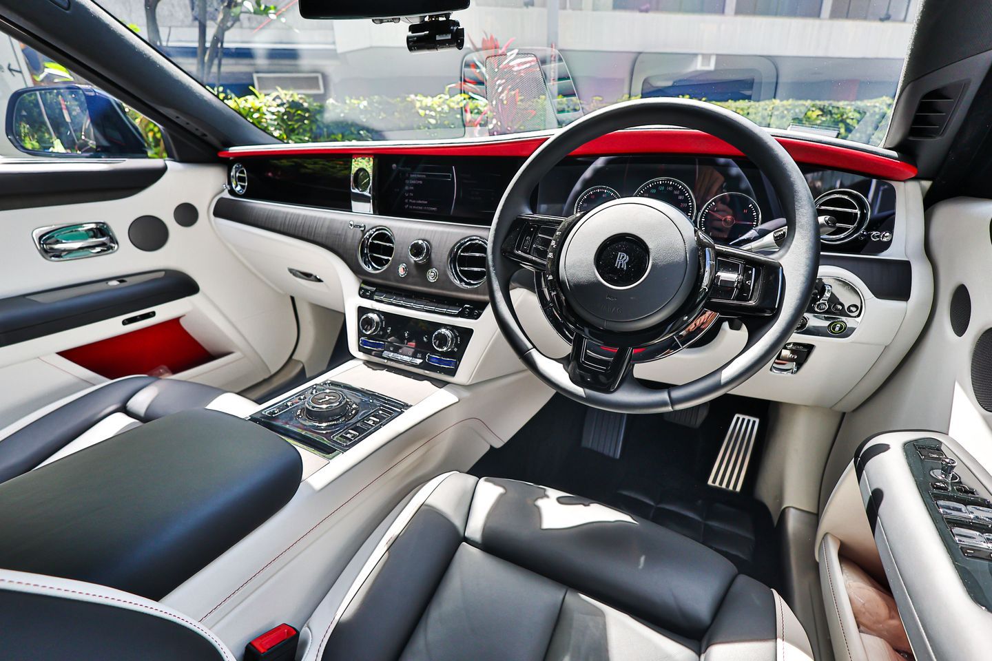 rolls-royce-ghost-car-choice-singapore