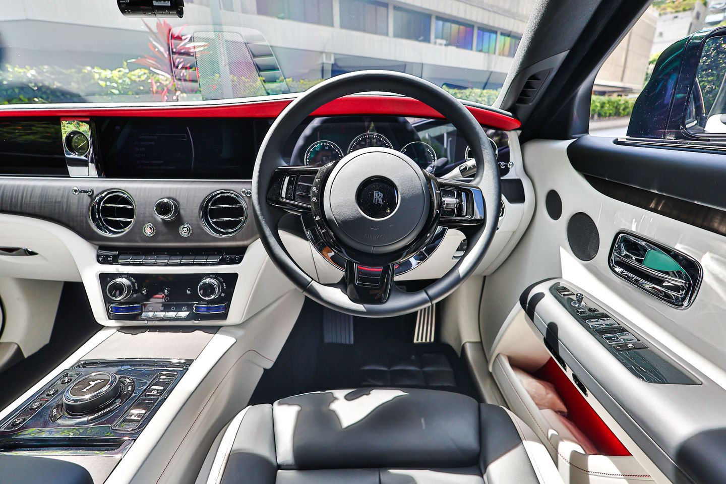 rolls-royce-ghost-car-choice-singapore