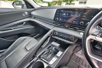 hyundai-avante-16a-elite-sunroof-car-choice-singapore