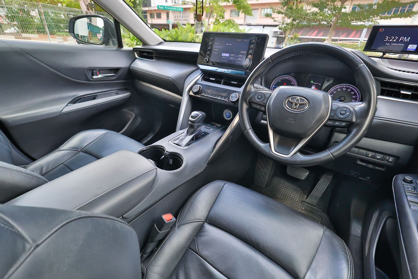 toyota-harrier-hybrid-25a-s-car-choice-singapore