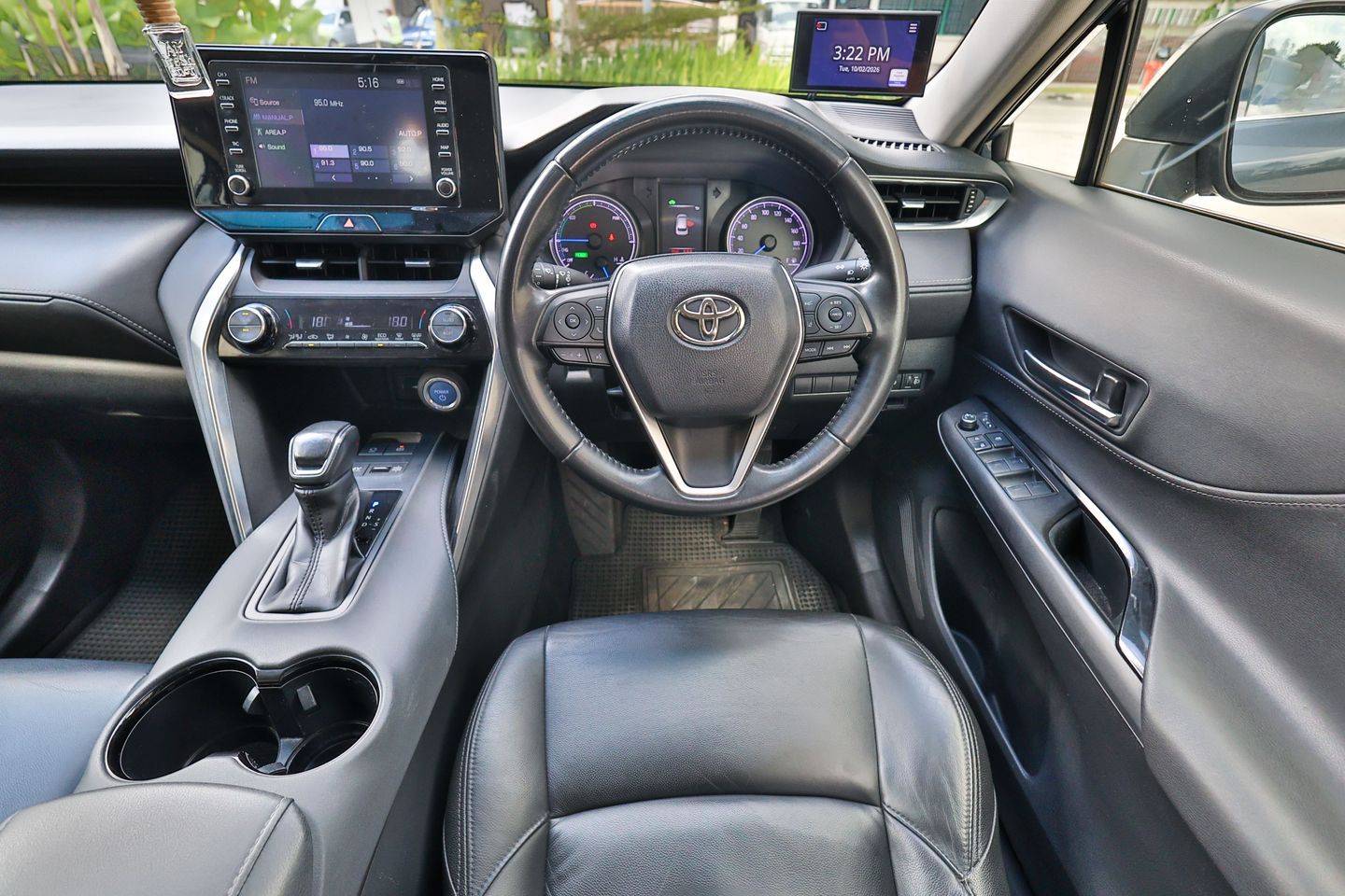 toyota-harrier-hybrid-25a-s-car-choice-singapore