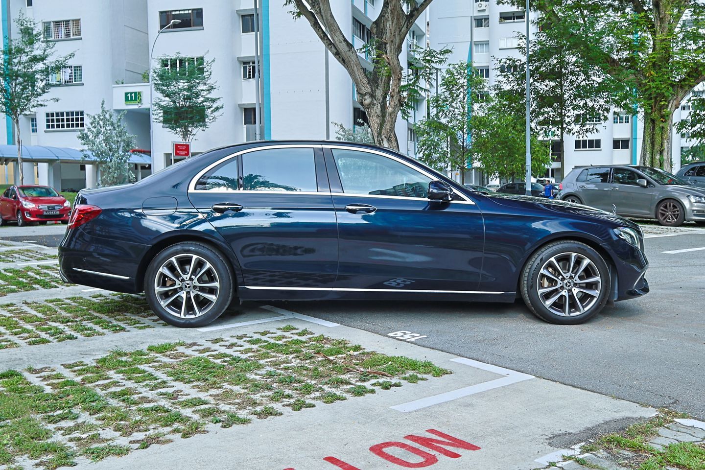 mercedes-benz-e-class-e200-exclusive-car-choice-singapore
