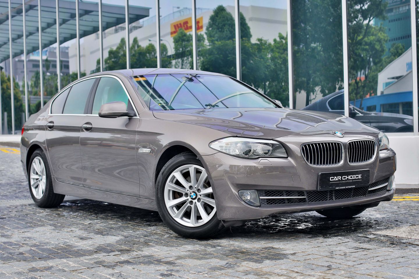 bmw-520i-luxury-car-choice-singapore