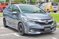 honda-shuttle-hybrid-15a-car-choice-singapore