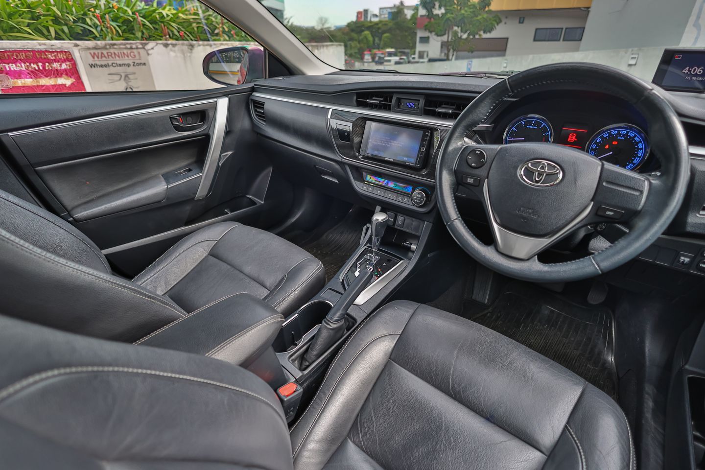 toyota-corolla-altis-16a-classic-coe-till-052035-car-choice-singapore