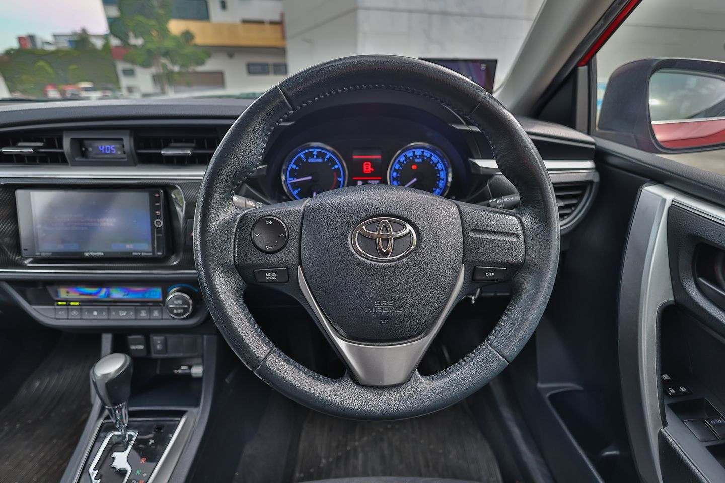 toyota-corolla-altis-16a-classic-coe-till-052035-car-choice-singapore