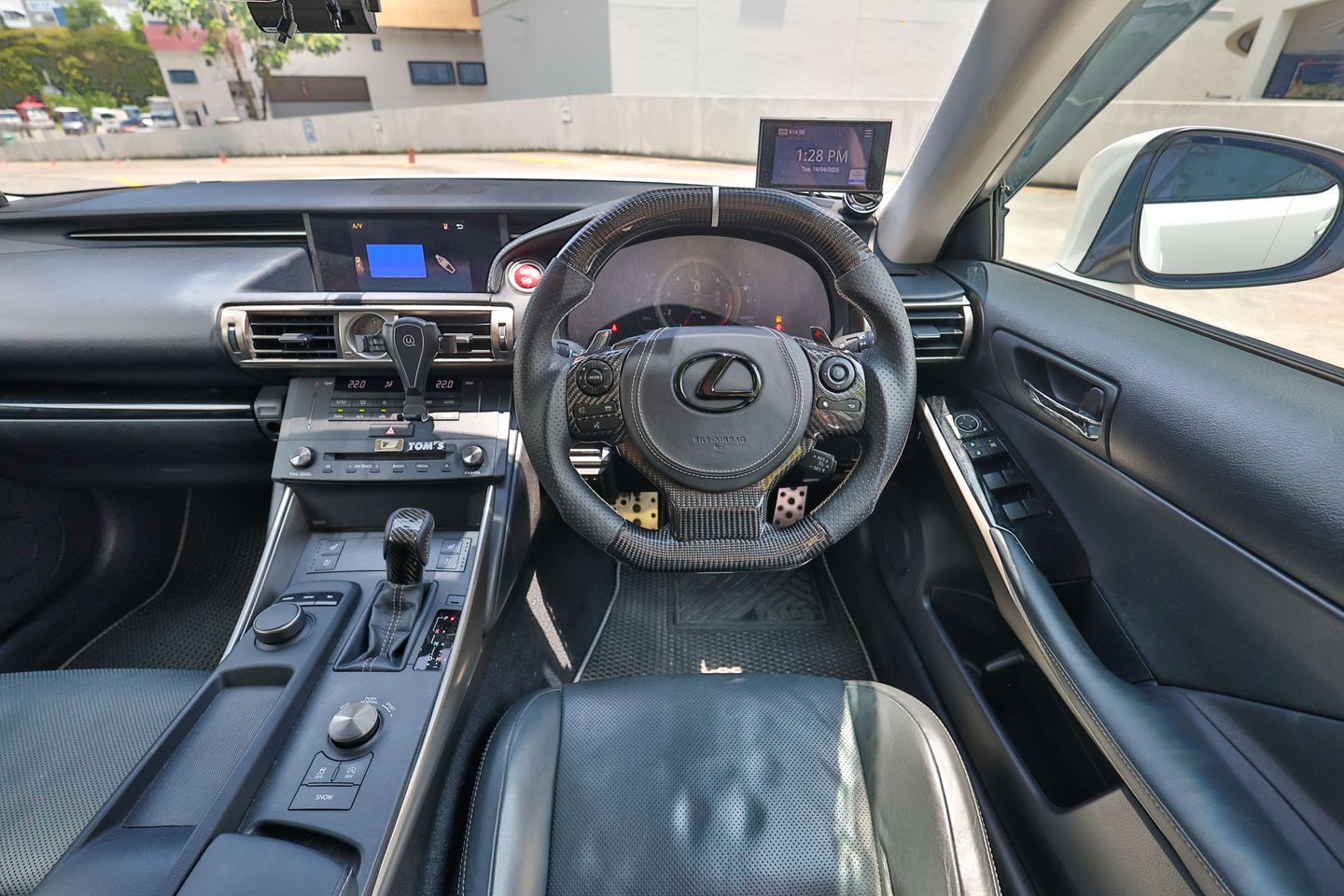 lexus-is-turbo-is200t-executive-new-10-yr-coe-car-choice-singapore