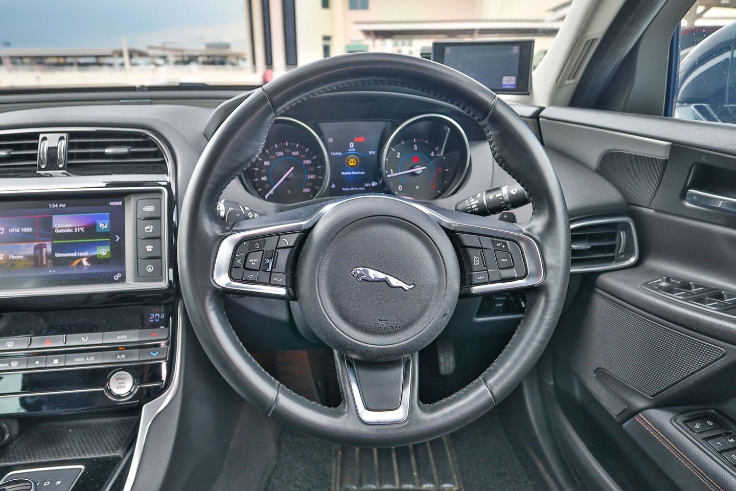 jaguar-xe-diesel-20a-prestige-car-choice-singapore