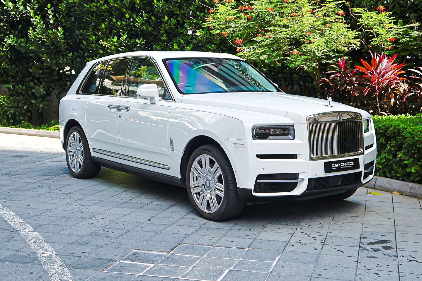 rolls-royce-cullinan-675a-car-choice-singapore