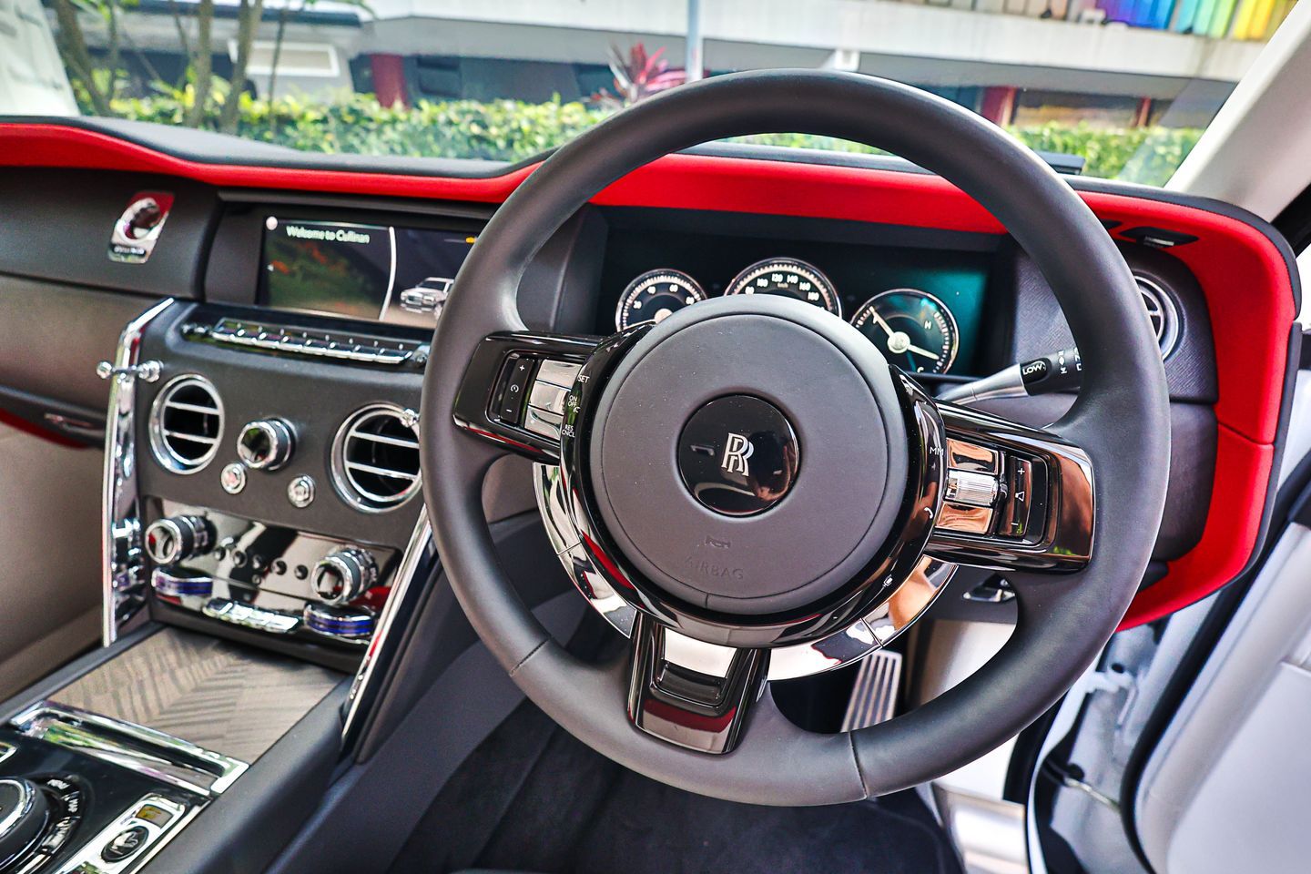 rolls-royce-cullinan-675a-car-choice-singapore