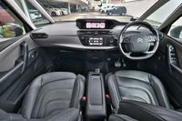 citroen-c4-picasso-diesel-16a-bluehdi-car-choice-singapore