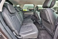citroen-c4-picasso-diesel-16a-bluehdi-car-choice-singapore