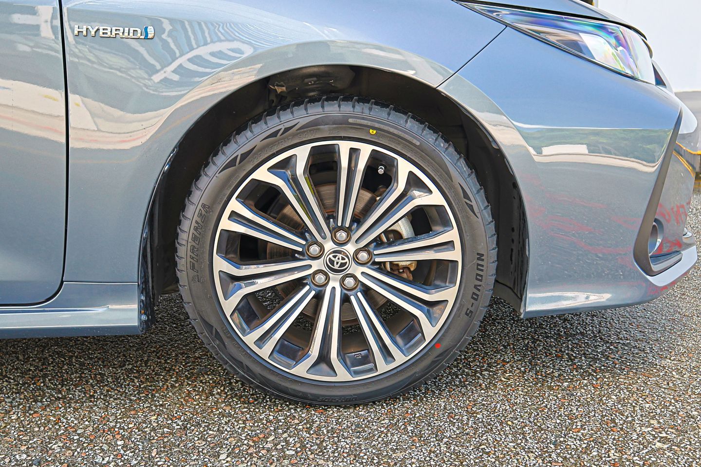 toyota-corolla-altis-hybrid-18a-elegance-car-choice-singapore