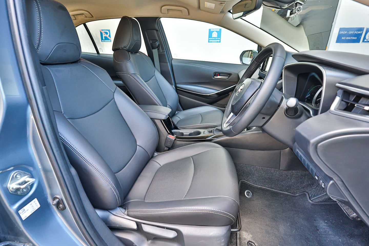 toyota-corolla-altis-hybrid-18a-elegance-car-choice-singapore