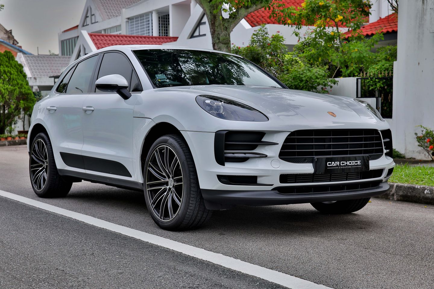 Certified Pre-owned Porsche Macan 2.0 