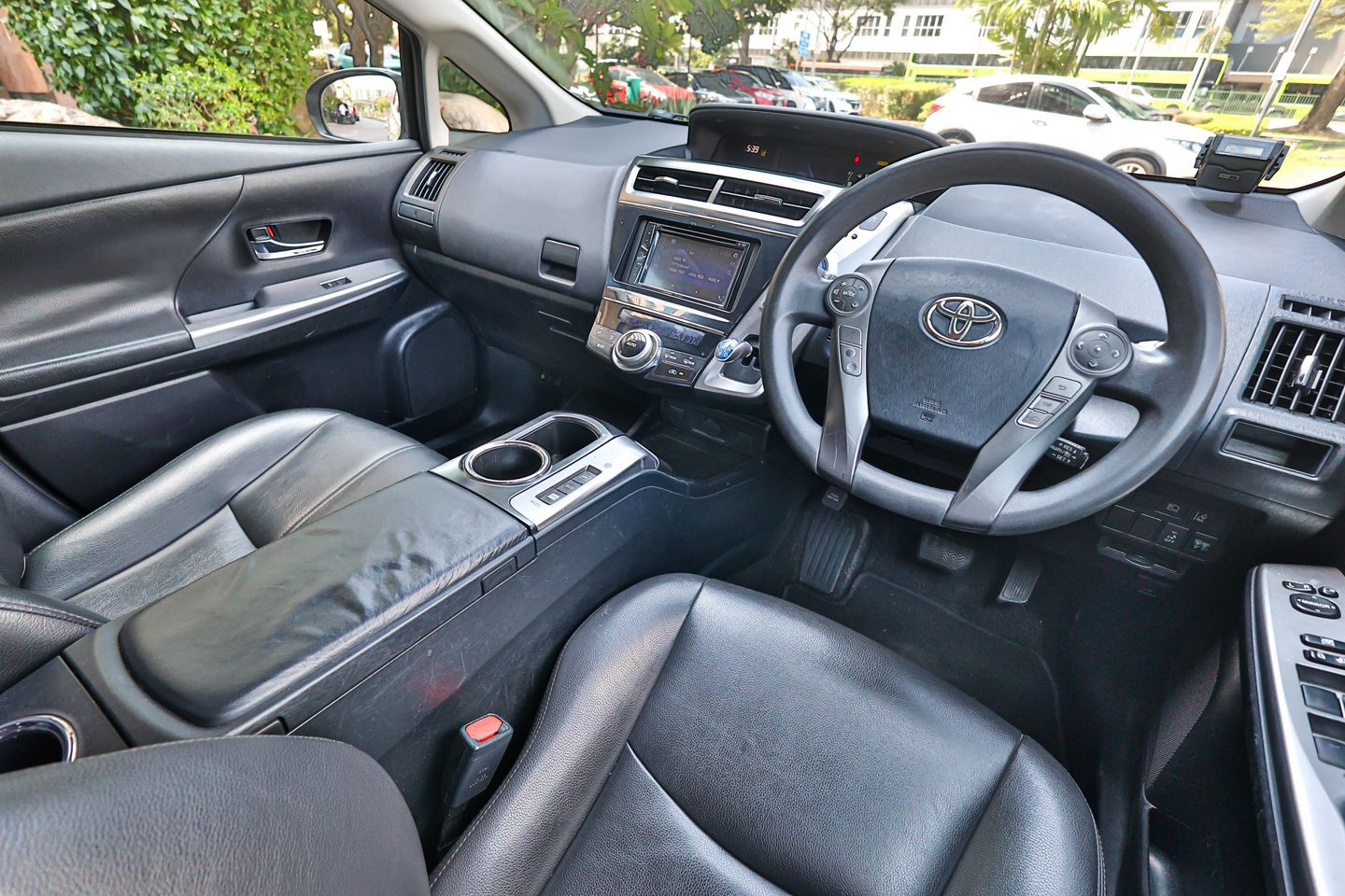 toyota-prius-alpha-hybrid-18a-s-car-choice-singapore