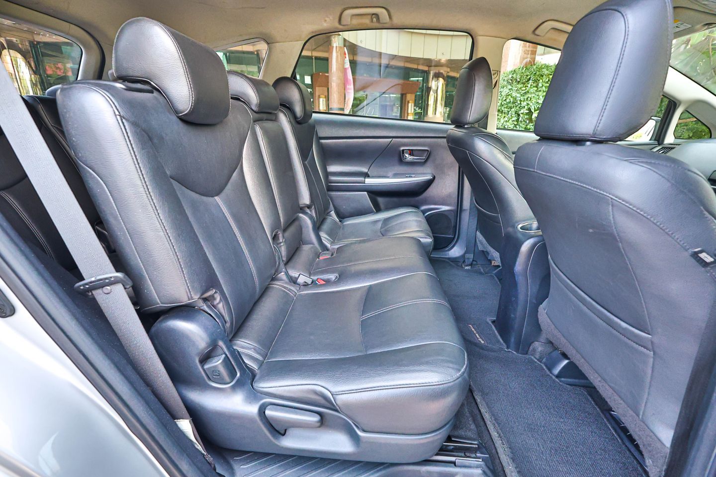 toyota-prius-alpha-hybrid-18a-s-car-choice-singapore