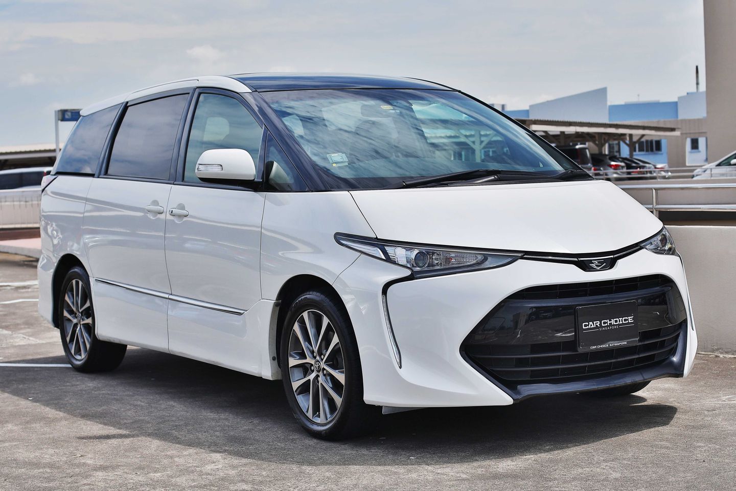 Certified PreOwned Toyota Estima 2.4 Aeras Premium Moonroof 8Seater