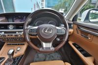 lexus-es250-luxury-sunroof-car-choice-singapore