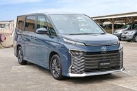 toyota-voxy-hybrid-18a-s-g-car-choice-singapore