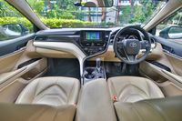 toyota-camry-hybrid-25a-standard-car-choice-singapore