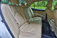 toyota-camry-hybrid-25a-standard-car-choice-singapore