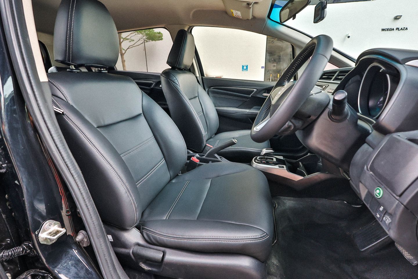 honda-fit-hybrid-15a-car-choice-singapore