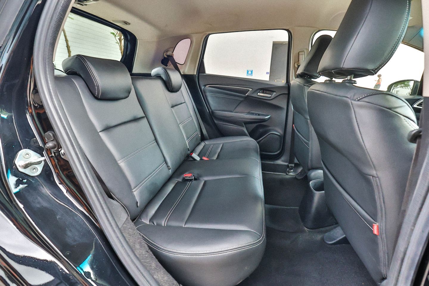 honda-fit-hybrid-15a-car-choice-singapore