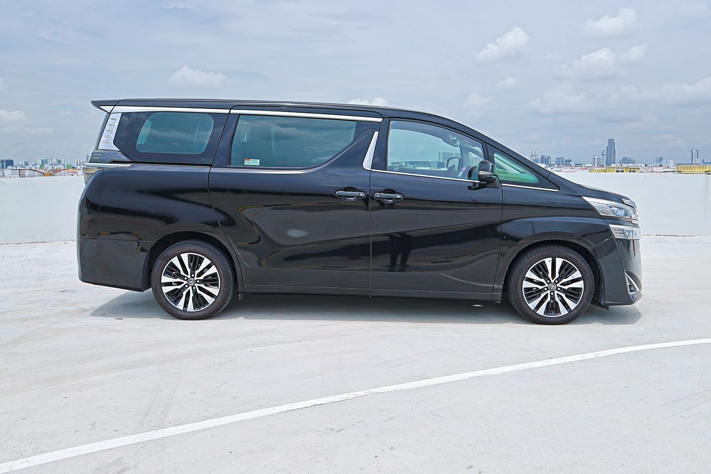 toyota-vellfire-25a-elegance-moonroof-car-choice-singapore