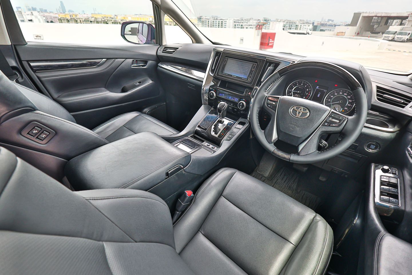 toyota-vellfire-25a-elegance-moonroof-car-choice-singapore
