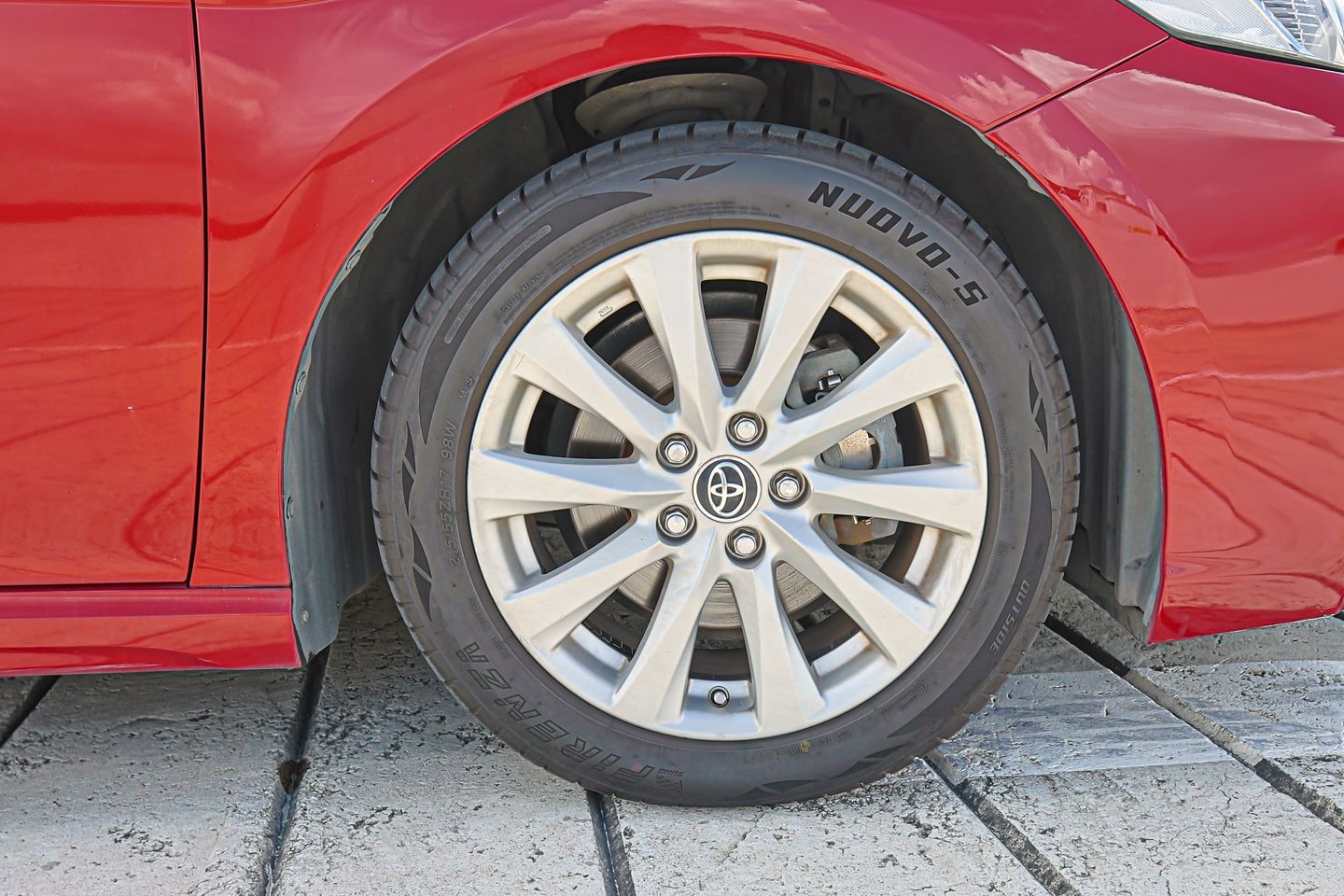 toyota-camry-hybrid-25a-ascent-car-choice-singapore