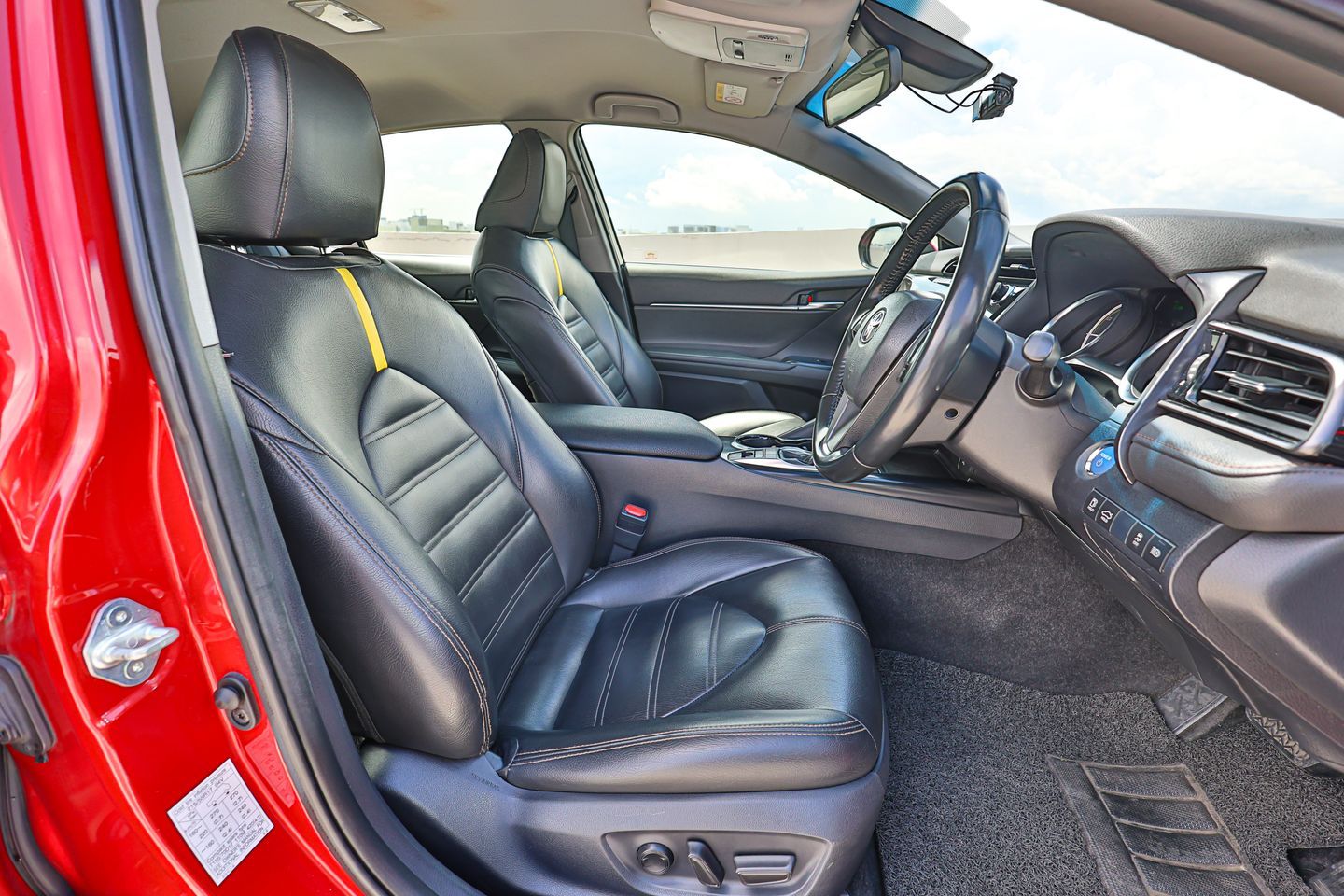 toyota-camry-hybrid-25a-ascent-car-choice-singapore