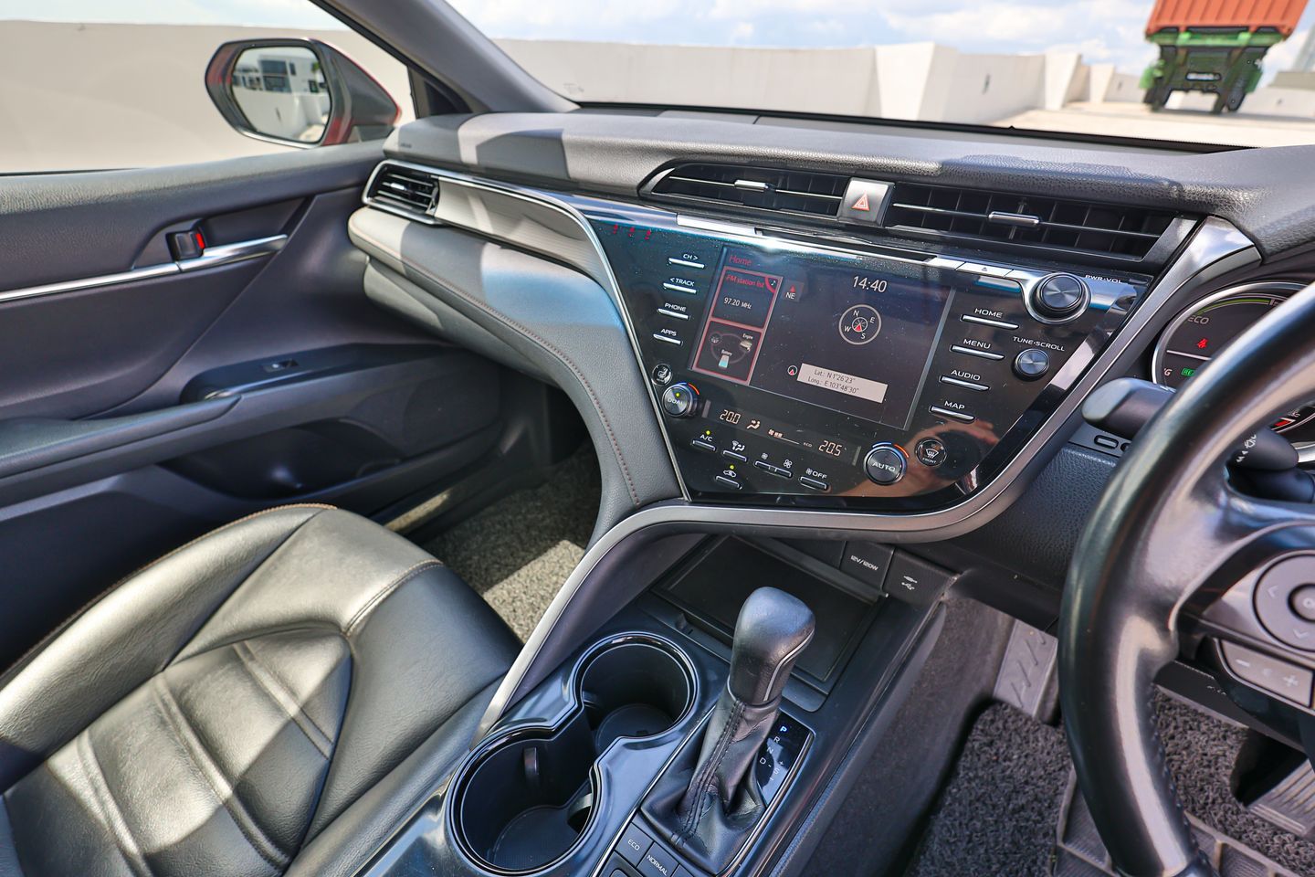 toyota-camry-hybrid-25a-ascent-car-choice-singapore
